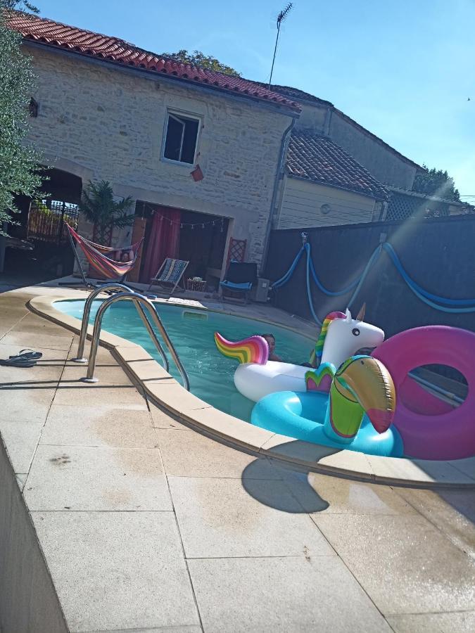 Belle Chambre D'Hote Pour 2 A 4 Personnes Apartman Chef-Boutonne Kültér fotó