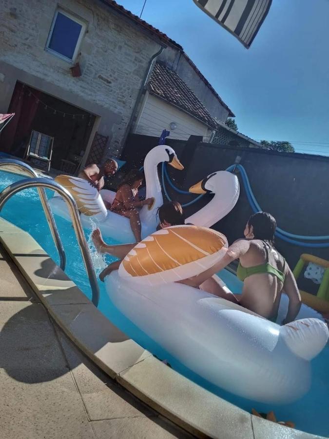 Belle Chambre D'Hote Pour 2 A 4 Personnes Apartman Chef-Boutonne Kültér fotó